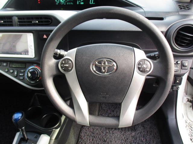 アクア Ｓ　１年間走行無制限保証付　純正ＳＤナビ　地デジ　ＢＴオーディオ　ＣＤ　ＡＵＸ　バックカメラ　シートヒーター　オートエアコン　スマートキー　プッシュスタート　ＥＴＣ　オートライト　リアスポイラー（11枚目）