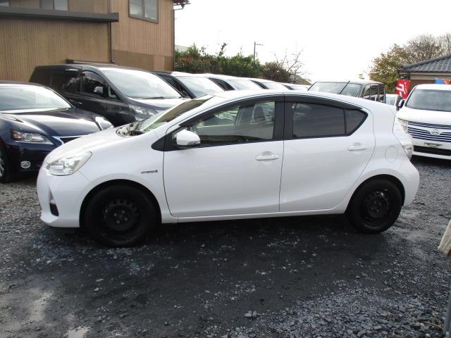 アクア Ｓ　１年間走行無制限保証付　純正ＳＤナビ　地デジ　ＢＴオーディオ　ＣＤ　ＡＵＸ　バックカメラ　シートヒーター　オートエアコン　スマートキー　プッシュスタート　ＥＴＣ　オートライト　リアスポイラー（28枚目）