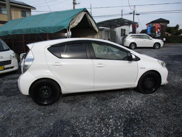 アクア Ｓ　１年間走行無制限保証付　純正ＳＤナビ　地デジ　ＢＴオーディオ　ＣＤ　ＡＵＸ　バックカメラ　シートヒーター　オートエアコン　スマートキー　プッシュスタート　ＥＴＣ　オートライト　リアスポイラー（32枚目）