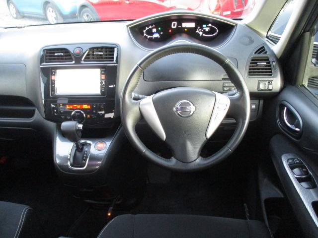 セレナ ライダー　ブラックライン　Ｓ－ハイブリッド　１年走行無制限保証付　特別仕様車　両側自動ドア　純正ＳＤナビ　フルセグ　ＢＴオーディオ　Ｂカメラ　左サイドカメラ　後席モニター　スマキー　ＥＴＣ　ドラレコ　社外１５ＡＷ　ＨＩＤライト　フォグ　リアスポ（3枚目）