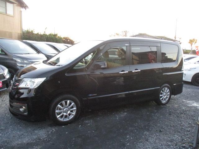 セレナ ライダー　ブラックライン　Ｓ－ハイブリッド　１年走行無制限保証付　特別仕様車　両側自動ドア　純正ＳＤナビ　フルセグ　ＢＴオーディオ　Ｂカメラ　左サイドカメラ　後席モニター　スマキー　ＥＴＣ　ドラレコ　社外１５ＡＷ　ＨＩＤライト　フォグ　リアスポ（29枚目）