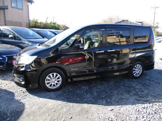 セレナ ライダー　ブラックライン　Ｓ－ハイブリッド　１年走行無制限保証付　特別仕様車　両側自動ドア　純正ＳＤナビ　フルセグ　ＢＴオーディオ　Ｂカメラ　左サイドカメラ　後席モニター　スマキー　ＥＴＣ　ドラレコ　社外１５ＡＷ　ＨＩＤライト　フォグ　リアスポ（30枚目）