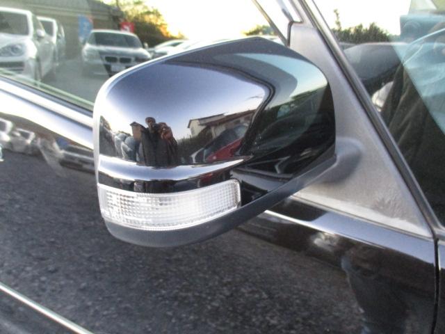 セレナ ライダー　ブラックライン　Ｓ－ハイブリッド　１年走行無制限保証付　特別仕様車　両側自動ドア　純正ＳＤナビ　フルセグ　ＢＴオーディオ　Ｂカメラ　左サイドカメラ　後席モニター　スマキー　ＥＴＣ　ドラレコ　社外１５ＡＷ　ＨＩＤライト　フォグ　リアスポ（35枚目）