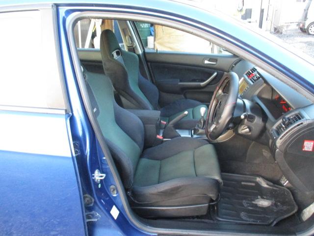 アコード ユーロR 6速MT CL7後期型 純正HDDナビ 地デジ 6速CDチェンジャー レカロシート スマートキー ETC 純正17AW HIDライト フォグランプ 修復歴無し(4枚目)