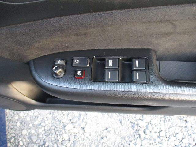 アコード ユーロR 6速MT CL7後期型 純正HDDナビ 地デジ 6速CDチェンジャー レカロシート スマートキー ETC 純正17AW HIDライト フォグランプ 修復歴無し(16枚目)