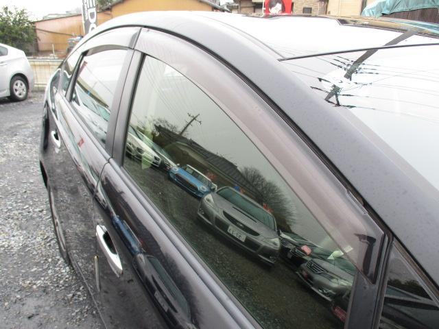 �����X�O�ɂ��d�b�����܂�����A�����܂ł̂����ԁA�ԗ��̎��u�������Ă��҂������Ē����܂��B���C�y�ɂ��\���t���������B