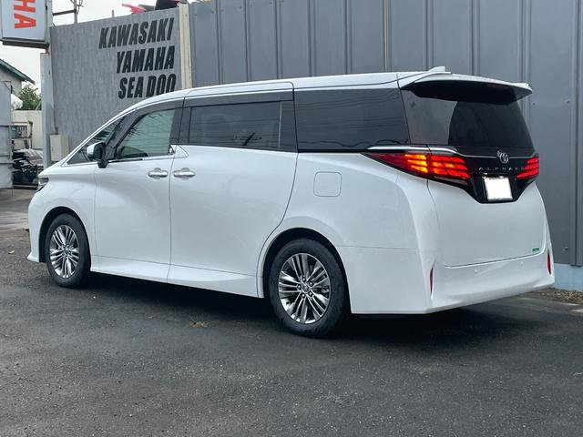 アルファード Ｚ　登録済未使用車　ＪＢＬプレミアムサウンドシステム　左右独立ムーンルーフ　１４インチ後席ディスプレイ　カラーへッドアップディスプレイ　デジタルインナーミラー（6枚目）