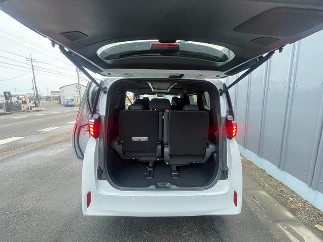 アルファード Ｚ　登録済未使用車　ＪＢＬプレミアムサウンドシステム　左右独立ムーンルーフ　１４インチ後席ディスプレイ　カラーへッドアップディスプレイ　デジタルインナーミラー（25枚目）