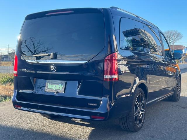 Ｖクラス Ｖ２２０ｄ　アバンギャルド　ロング　ＡＭＧライン　２．０Ｌ　直４　ディーゼルターボ　軽油　サンルーフ　電動リアゲート　カバンサイドブルー（8枚目）