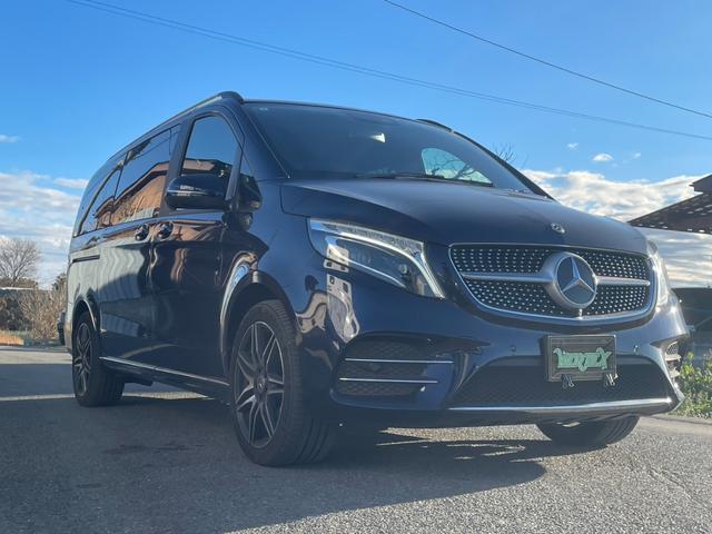 Ｖクラス Ｖ２２０ｄ　アバンギャルド　ロング　ＡＭＧライン　２．０Ｌ　直４　ディーゼルターボ　軽油　サンルーフ　電動リアゲート　カバンサイドブルー（9枚目）