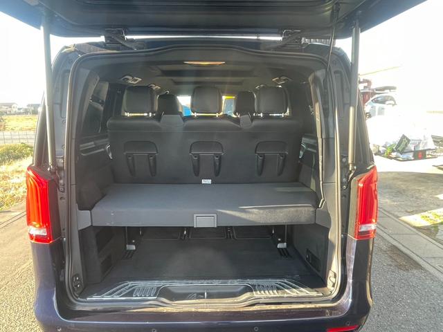 Ｖクラス Ｖ２２０ｄ　アバンギャルド　ロング　ＡＭＧライン　２．０Ｌ　直４　ディーゼルターボ　軽油　サンルーフ　電動リアゲート　カバンサイドブルー（21枚目）