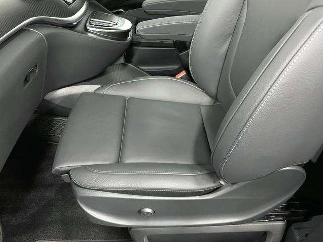 MERCEDES BENZ V-CLASS V220D AVANTGARDE EXTRA LONG AMG LINE PACKAGE