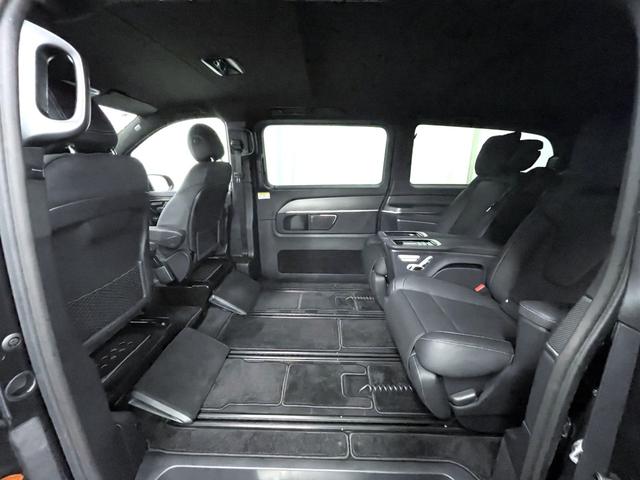 MERCEDES BENZ V-CLASS V220D AVANTGARDE EXTRA LONG AMG LINE PACKAGE