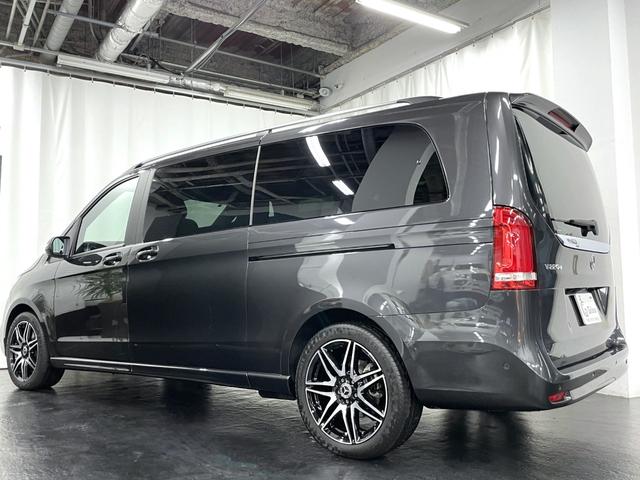 MERCEDES BENZ V-CLASS V220D AVANTGARDE EXTRA LONG AMG LINE PACKAGE