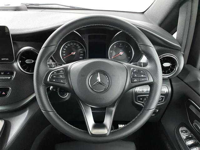 MERCEDES BENZ V-CLASS V220D AVANTGARDE EXTRA LONG AMG LINE PACKAGE