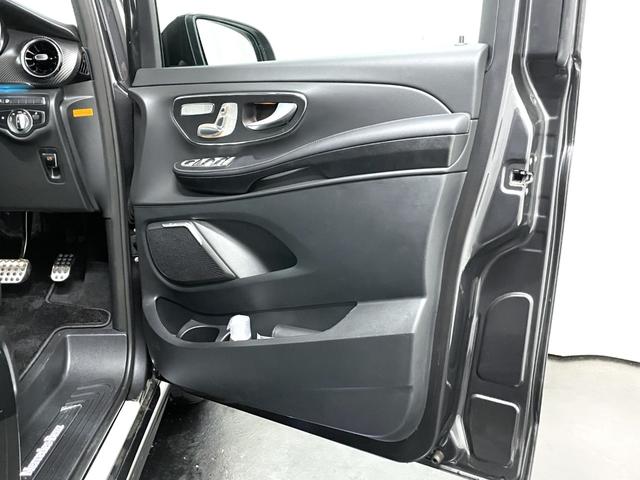 MERCEDES BENZ V-CLASS V220D AVANTGARDE EXTRA LONG AMG LINE PACKAGE