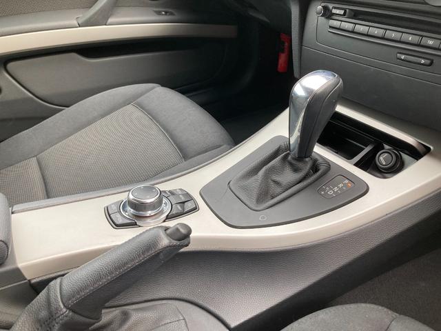 ３シリーズ ３２０ｉ　最終モデル　ディーラー車　禁煙車　ＥＴＣ　バックカメラ　取扱説明書　記録簿（18枚目）