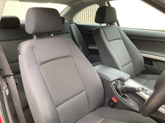 ３シリーズ ３２０ｉ　最終モデル　ディーラー車　禁煙車　ＥＴＣ　バックカメラ　取扱説明書　記録簿（19枚目）