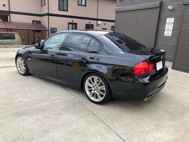 ３シリーズ ３２５ｉ　Ｍスポーツパッケージ　ディーラー車　禁煙車　最終型　Ｍスポーツパッケージ　１８インチアルミホイール　ＡＲＱＲＡＹマフラー　赤レザーシート　前席パワーシート　ＥＴＣ　ドラレコ　スペアキー　ＴＶ　取扱説明書　記録簿（12枚目）