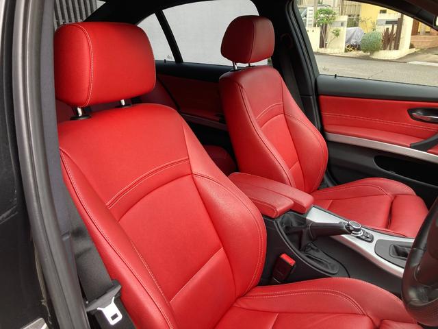 ３シリーズ ３２５ｉ　Ｍスポーツパッケージ　ディーラー車　禁煙車　最終型　Ｍスポーツパッケージ　１８インチアルミホイール　ＡＲＱＲＡＹマフラー　赤レザーシート　前席パワーシート　ＥＴＣ　ドラレコ　スペアキー　ＴＶ　取扱説明書　記録簿（23枚目）