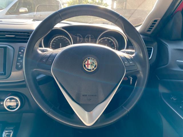 ジュリエッタ ケン オクヤマ スペチアーレ ロッサ ディーラー車 禁煙車 限定車 パドルシフト 前後センサー Bluetooth 18インチ専用ホイール ETC 取扱説明書 スペアキー スペアタイヤ(13枚目)