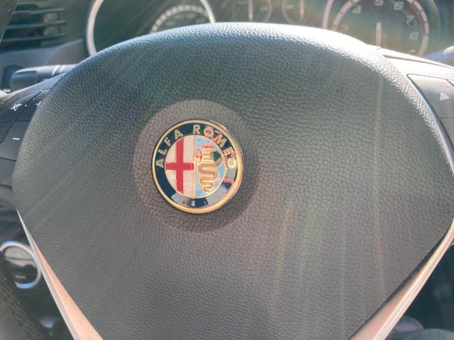 ジュリエッタ ケン オクヤマ スペチアーレ ロッサ ディーラー車 禁煙車 限定車 パドルシフト 前後センサー Bluetooth 18インチ専用ホイール ETC 取扱説明書 スペアキー スペアタイヤ(14枚目)