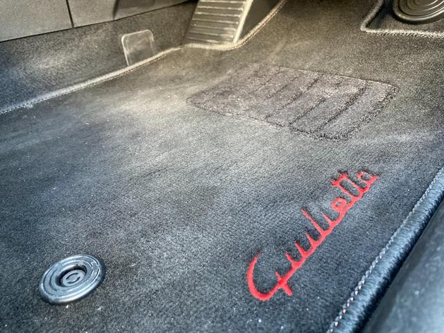 ジュリエッタ ケン オクヤマ スペチアーレ ロッサ ディーラー車 禁煙車 限定車 パドルシフト 前後センサー Bluetooth 18インチ専用ホイール ETC 取扱説明書 スペアキー スペアタイヤ(29枚目)