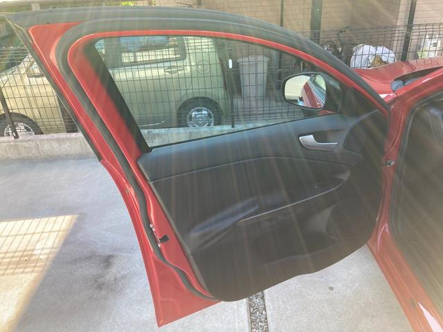 ジュリエッタ ケン オクヤマ スペチアーレ ロッサ ディーラー車 禁煙車 限定車 パドルシフト 前後センサー Bluetooth 18インチ専用ホイール ETC 取扱説明書 スペアキー スペアタイヤ(40枚目)