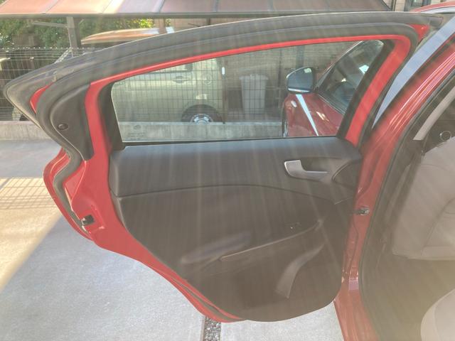 ジュリエッタ ケン オクヤマ スペチアーレ ロッサ ディーラー車 禁煙車 限定車 パドルシフト 前後センサー Bluetooth 18インチ専用ホイール ETC 取扱説明書 スペアキー スペアタイヤ(41枚目)