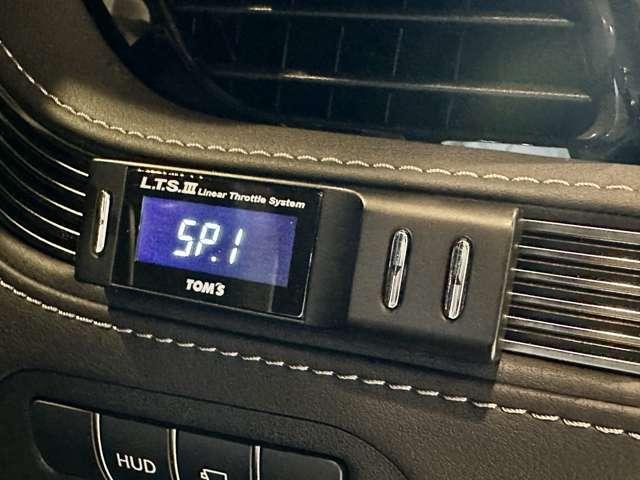 LS LS500 Fスポーツ TRDフルエアロ サンルーフ WALD22インチ リアスポイラースポーツマフラー&リアディフューザー エアロダイナミクスミラーカバー TOMSスロットルコントローラー(26枚目)