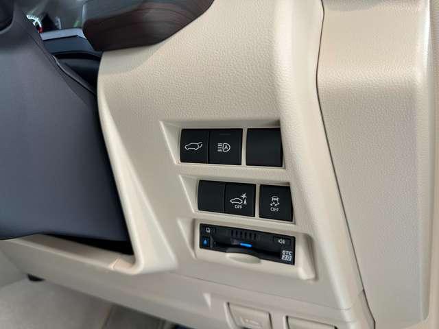 ランドクルーザー ZX 4WD モデリスタエアロ モリデスタ21インチアルミ マフラーカッター メーカーナビTV 360°カメラ リアエンターテイメント JBLプレミアムサウンド COOLボックス トヨタセーフティーセンス(28枚目)