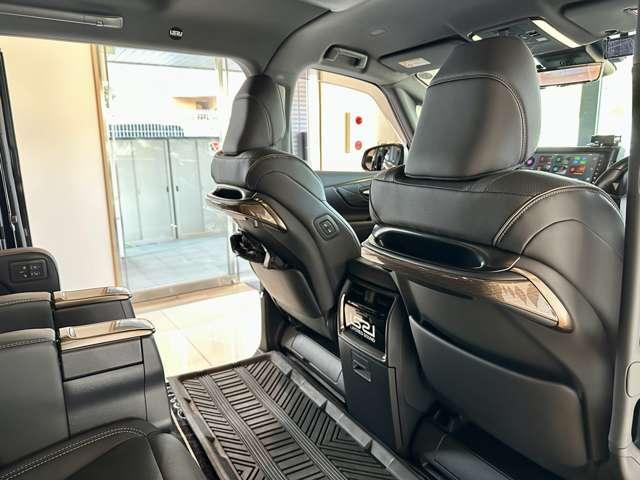 アルファード Z フルモデリスタエアロ レイヤード4chサウンド&ウーハー RS-Rハーフローダウン 19インチ純正アルミ IGLAセキュリティー 社外イージークロズドドア(17枚目)