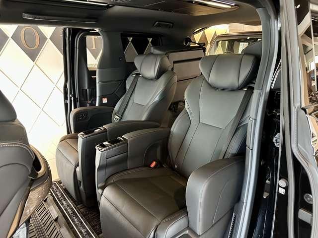 アルファード Z フルモデリスタエアロ レイヤード4chサウンド&ウーハー RS-Rハーフローダウン 19インチ純正アルミ IGLAセキュリティー 社外イージークロズドドア(20枚目)