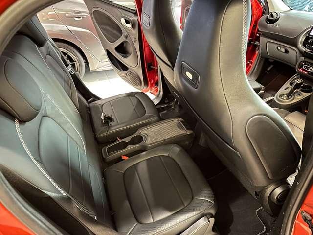 スマートフォーフォー BRABUS エクスクルーシブ レッド リミテッド ツイナミック 障害物センサー ナビ バックカメラ 横滑り防止装置 盗難防止装置 過給器設定モデル ミュージックプレイヤー接続可 ETC ドライブレコーダー 本革シート シートヒーター ガラスルーフ(13枚目)