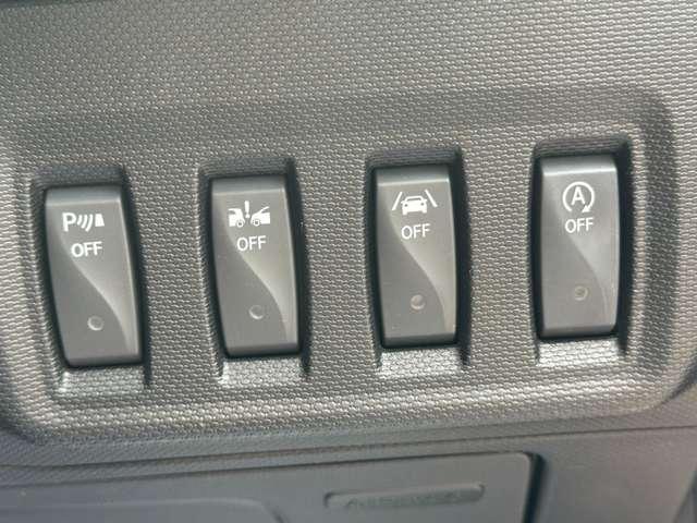 スマートフォーフォー BRABUS スポーツ ツイナミック 9インチナビ シートヒーター クルーズコントロール 衝突被害軽減ブレーキ 障害物センサー 過給器設定モデル ナビ バックカメラ ミュージックプレイヤー接続可 シートヒーター ガラスルーフ(21枚目)