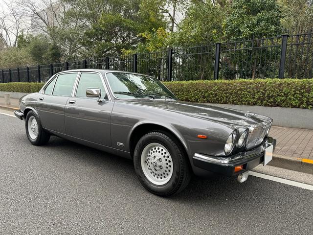 ＸＪ ＸＪ６－４．２　ディーラー車　左ハンドル　ノーマル車輛（8枚目）