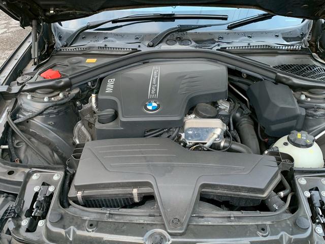 ３シリーズ ３２０ｉグランツーリスモ　Ｍスポーツ　ドライブレコーダー　ＥＴＣ　バックカメラ　ナビ　クリアランスソナー　レーンアシスト　アルミホイール　オートライト　パワーシート　スマートキー　アイドリングストップ　電動格納ミラー　ＣＶＴ　ＥＳＣ　ＣＤ（18枚目）