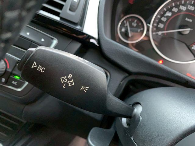 ３シリーズ ３２０ｉグランツーリスモ　Ｍスポーツ　ドライブレコーダー　ＥＴＣ　バックカメラ　ナビ　クリアランスソナー　レーンアシスト　アルミホイール　オートライト　パワーシート　スマートキー　アイドリングストップ　電動格納ミラー　ＣＶＴ　ＥＳＣ　ＣＤ（27枚目）