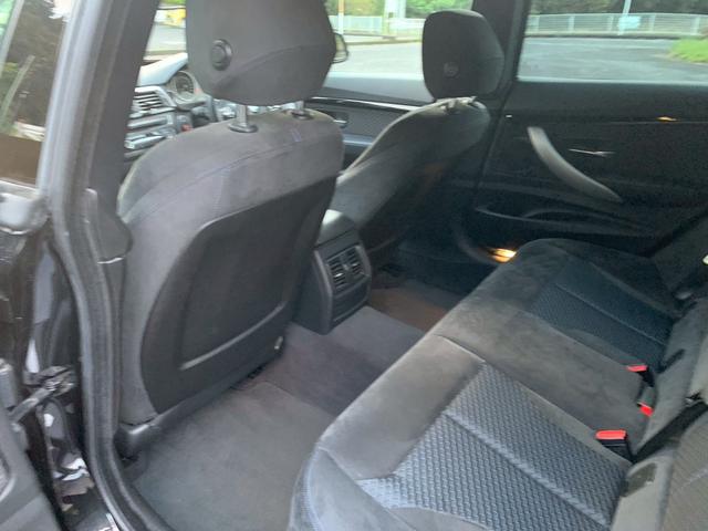 ３シリーズ ３２０ｉグランツーリスモ　Ｍスポーツ　ドライブレコーダー　ＥＴＣ　バックカメラ　ナビ　クリアランスソナー　レーンアシスト　アルミホイール　オートライト　パワーシート　スマートキー　アイドリングストップ　電動格納ミラー　ＣＶＴ　ＥＳＣ　ＣＤ（42枚目）