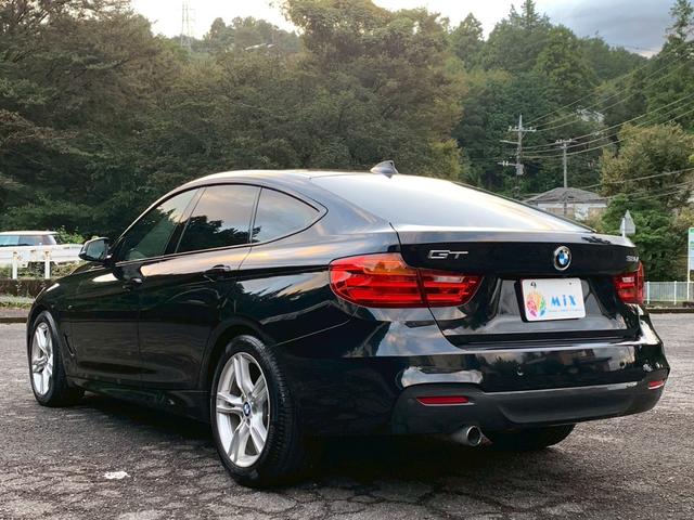 ３シリーズ ３２０ｉグランツーリスモ　Ｍスポーツ　ドライブレコーダー　ＥＴＣ　バックカメラ　ナビ　クリアランスソナー　レーンアシスト　アルミホイール　オートライト　パワーシート　スマートキー　アイドリングストップ　電動格納ミラー　ＣＶＴ　ＥＳＣ　ＣＤ（61枚目）