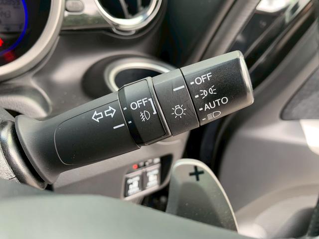 Ｎ－ＢＯＸカスタム Ｇ　ターボＳＳブラックスタイルパッケージ　ＥＴＣ　バックカメラ　両側電動スライドドア　ナビ　ＴＶ　オートクルーズコントロール　衝突被害軽減システム　オートライト　ＨＩＤ　スマートキー　アイドリングストップ　電動格納ミラー　ベンチシート　ＣＶＴ（10枚目）