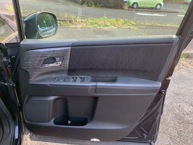 オデッセイ アブソルート　ＥＴＣ　バックカメラ　ナビ　オートクルーズコントロール　衝突被害軽減システム　両側電動スライドドア　オートライト　ＬＥＤヘッドランプ　スマートキー　アイドリングストップ　電動格納ミラー　３列シート（41枚目）