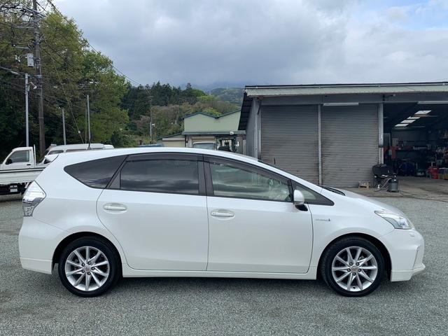 プリウスアルファ Ｓツーリングセレクション　ＥＴＣ　バックカメラ　ナビ　ＴＶ　アルミホイール　オートライト　ヘッドライトウォッシャー　スマートキー　電動格納ミラー　ＣＶＴ　盗難防止システム　衝突安全ボディ　ＡＢＳ　ＣＤ　ＵＳＢ　エアコン（14枚目）