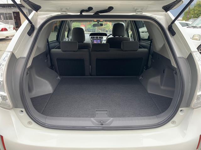 プリウスアルファ Ｓツーリングセレクション　ＥＴＣ　バックカメラ　ナビ　ＴＶ　アルミホイール　オートライト　ヘッドライトウォッシャー　スマートキー　電動格納ミラー　ＣＶＴ　盗難防止システム　衝突安全ボディ　ＡＢＳ　ＣＤ　ＵＳＢ　エアコン（18枚目）