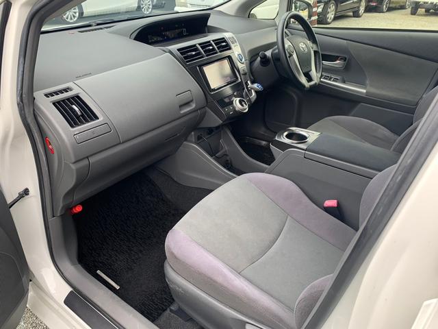 プリウスアルファ Ｓツーリングセレクション　ＥＴＣ　バックカメラ　ナビ　ＴＶ　アルミホイール　オートライト　ヘッドライトウォッシャー　スマートキー　電動格納ミラー　ＣＶＴ　盗難防止システム　衝突安全ボディ　ＡＢＳ　ＣＤ　ＵＳＢ　エアコン（42枚目）