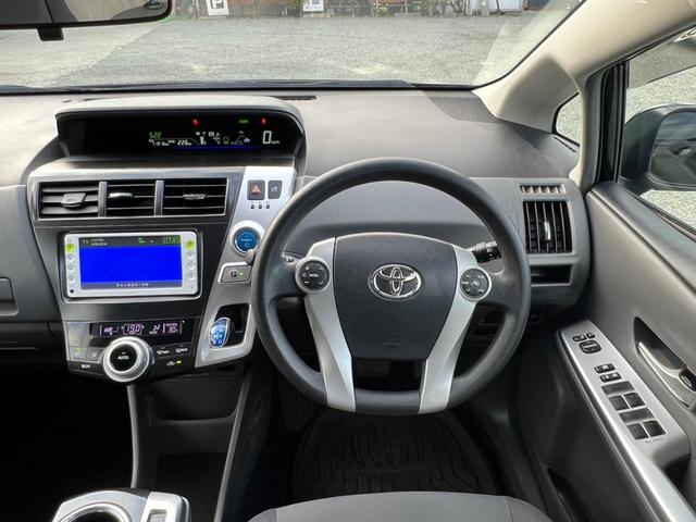 プリウスアルファ Ｓ　バックカメラ　ナビ　ＴＶ　アルミホイール　オートライト　ヘッドライトウォッシャー　スマートキー　電動格納ミラー　ＣＶＴ　盗難防止システム　衝突安全ボディ　ＡＢＳ　エアコン　パワーステアリング（3枚目）