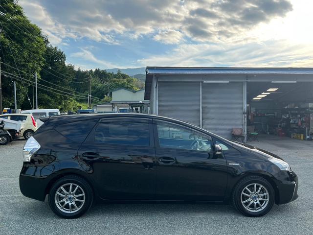 プリウスアルファ Ｓ　バックカメラ　ナビ　ＴＶ　アルミホイール　オートライト　ヘッドライトウォッシャー　スマートキー　電動格納ミラー　ＣＶＴ　盗難防止システム　衝突安全ボディ　ＡＢＳ　エアコン　パワーステアリング（15枚目）