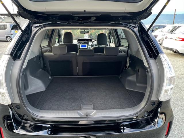 プリウスアルファ Ｓ　バックカメラ　ナビ　ＴＶ　アルミホイール　オートライト　ヘッドライトウォッシャー　スマートキー　電動格納ミラー　ＣＶＴ　盗難防止システム　衝突安全ボディ　ＡＢＳ　エアコン　パワーステアリング（18枚目）