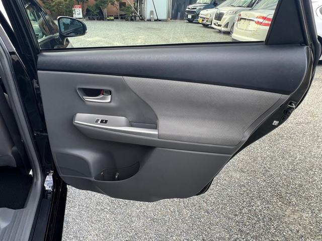 プリウスアルファ Ｓ　バックカメラ　ナビ　ＴＶ　アルミホイール　オートライト　ヘッドライトウォッシャー　スマートキー　電動格納ミラー　ＣＶＴ　盗難防止システム　衝突安全ボディ　ＡＢＳ　エアコン　パワーステアリング（51枚目）