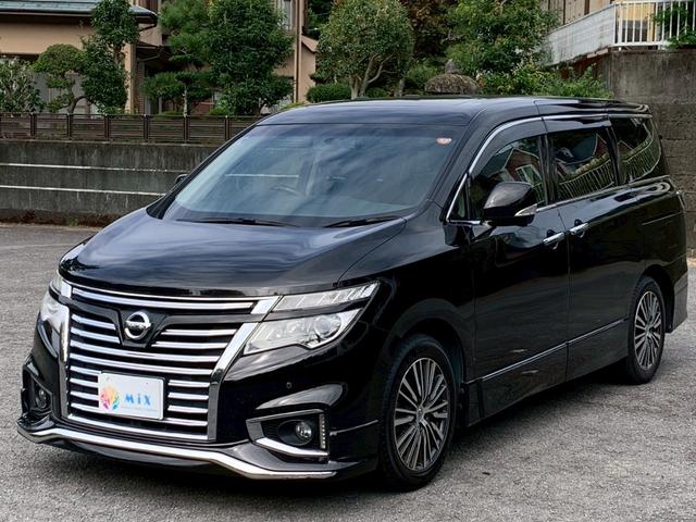 エルグランド ２５０ハイウェイスター　ドライブレコーダー　全周囲カメラ　ナビ　ＴＶ　クリアランスソナー　オートクルーズコントロール　両側電動スライドドア　オートライト　ＬＥＤヘッドランプ　サンルーフ　スマートキー　電動格納ミラー（12枚目）